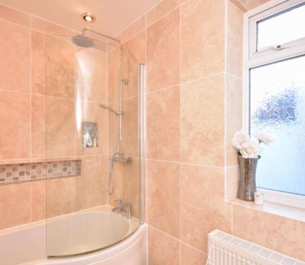 The Beach House - Fully Refurbed March 2024 Oystermouth Экстерьер фото