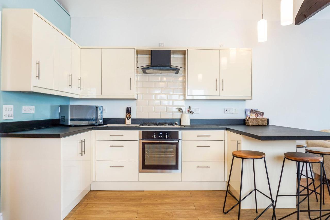 The Beach House - Fully Refurbed March 2024 Oystermouth Экстерьер фото
